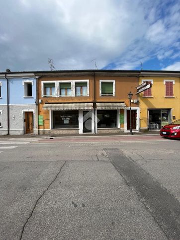 Garage/posto auto in residenziale in Viale Giuseppe Mazzini 49