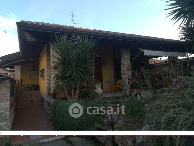Casa indipendente in residenziale in Contrada piana san pantaleone 157