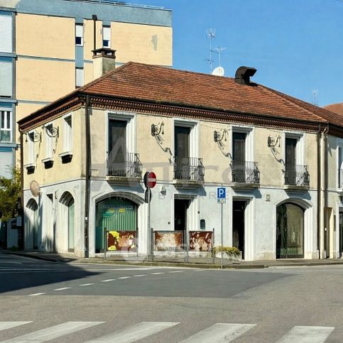 Casa indipendente in residenziale in Via Felice Cavallotti 2