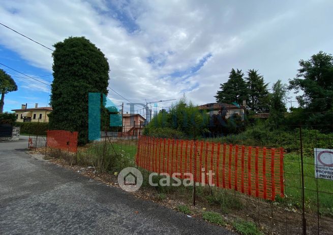 Terreno edificabile in residenziale in Via Dante Alighieri