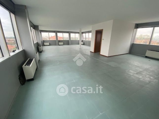 Ufficio in commerciale in Via del Cristo Moro 1