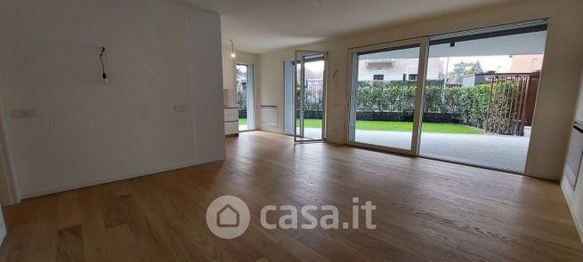 Appartamento in residenziale in Via Quintino Sella 27