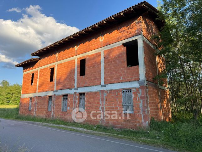 Casa bi/trifamiliare in residenziale in Via Lago