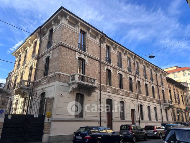 Ufficio in commerciale in Via Principi d'Acaja 10