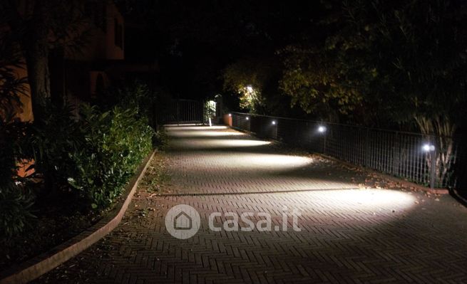 Casa bi/trifamiliare in residenziale in Via Bellinzona 46