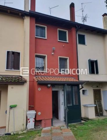 Villetta a schiera in residenziale in Via Pisana 15