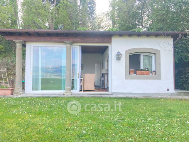 Casa indipendente in residenziale in Via Caldine