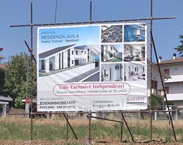 Villa in residenziale in Via Volturno