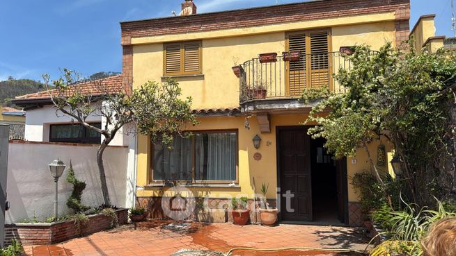 Villa in residenziale in Via Vittorio Veneto
