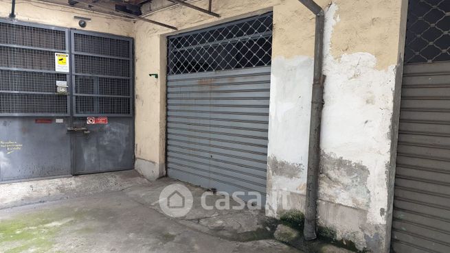 Garage/posto auto in residenziale in Via Pollenzo 10