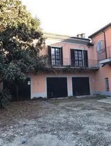 Villa in residenziale in Via Cavour 38