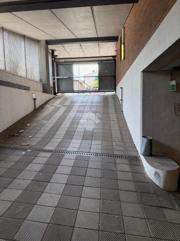 Box/posto auto in residenziale in Via della Posta 19