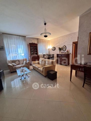 Appartamento in residenziale in Viale Scala Greca