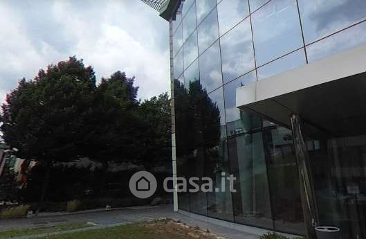 Ufficio in commerciale in Via Gaetano Bargnani