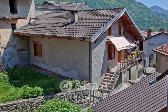 Casa indipendente in residenziale in Via Conte Carroccio 32