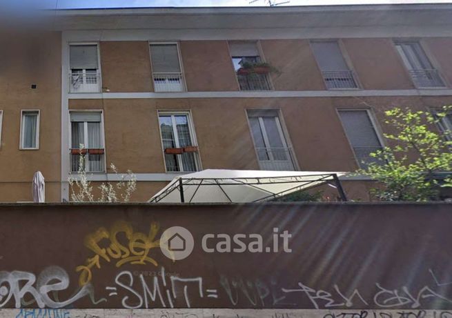 Appartamento in residenziale in Via Cerano 8