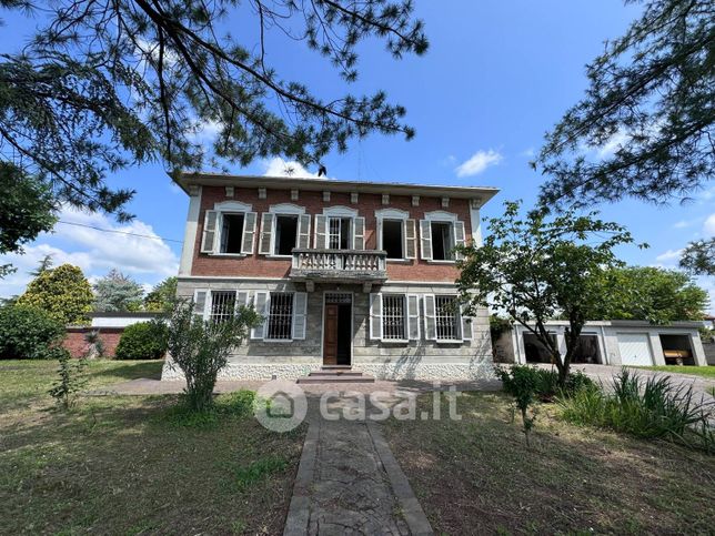 Casa indipendente in residenziale in Strada Fubine