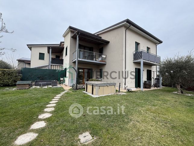 Appartamento in residenziale in Via degli Alpini