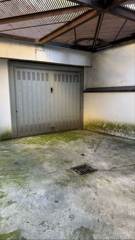 Garage/posto auto in residenziale in Via Fratelli Calvi 4