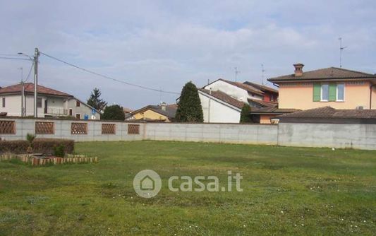 Terreno edificabile in residenziale in Via Giovanni Falcone 1