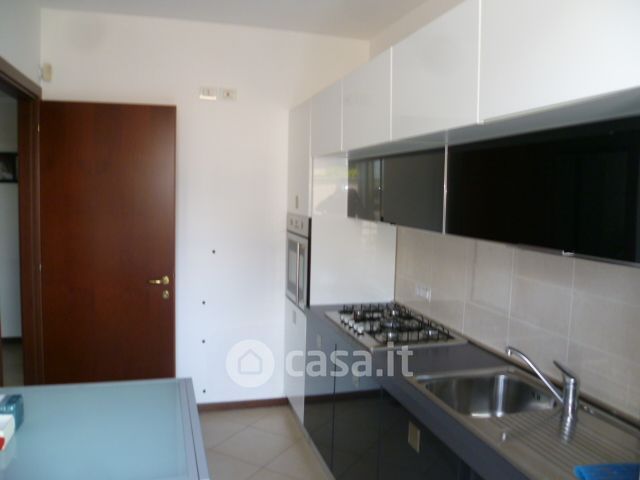 Appartamento in residenziale in Via Tripoli 16