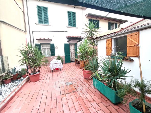 Casa indipendente in residenziale in Via Onorato Bambini