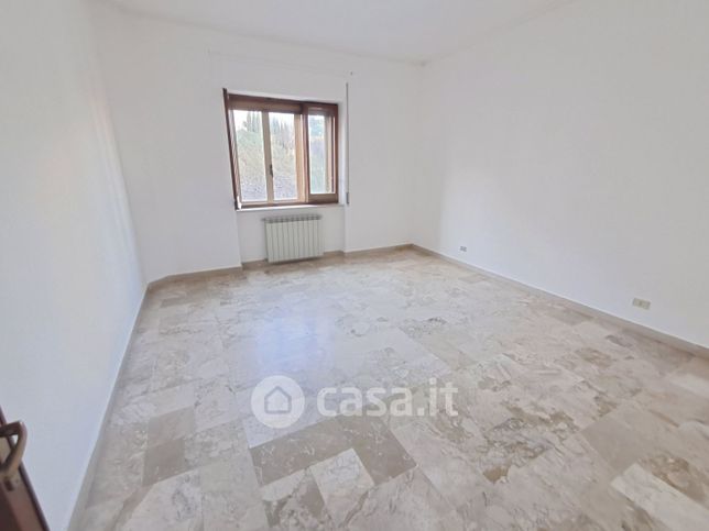 Ufficio in commerciale in Viale dei Normanni
