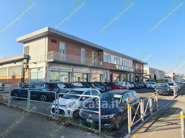 Ufficio in commerciale in Via Emilia Est 798