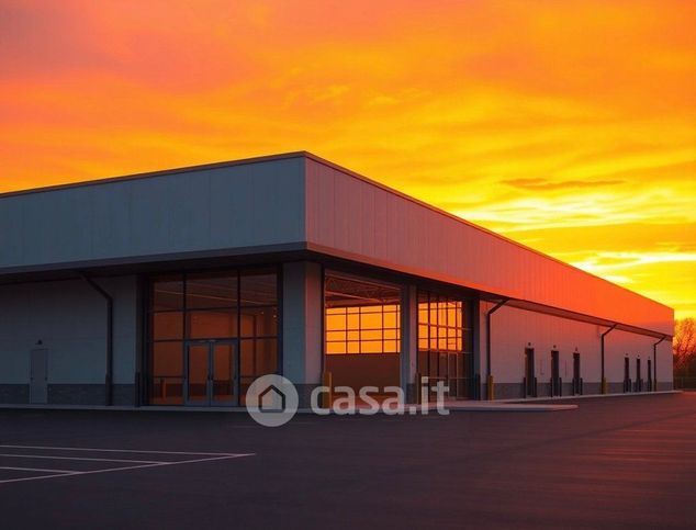 Capannone in commerciale in Via Terni 6