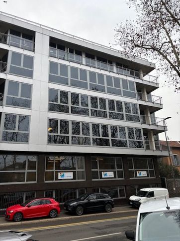 Ufficio in commerciale in Viale Lunigiana