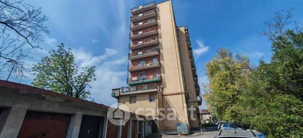 Appartamento in residenziale in Via Monte Pasubio