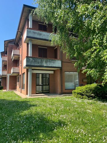Ufficio in commerciale in Via Varese