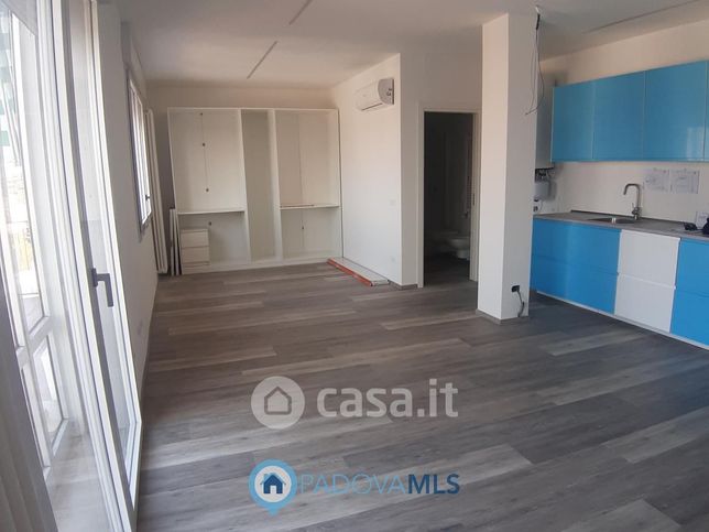Appartamento in residenziale in Piazza XX Settembre 7 b
