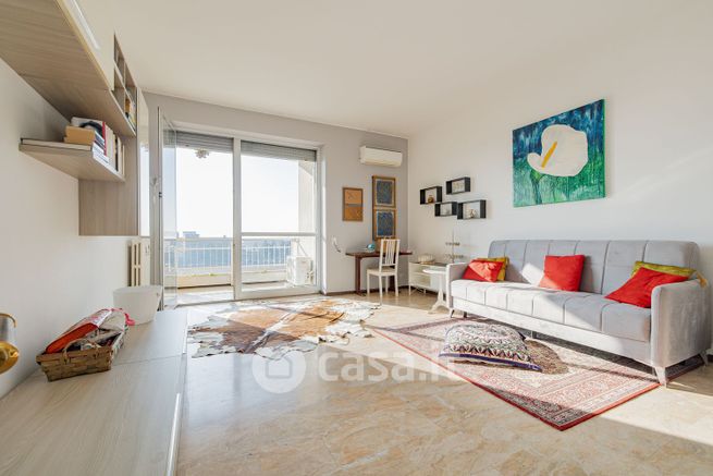 Appartamento in residenziale in Via Sporting Mirasole 52