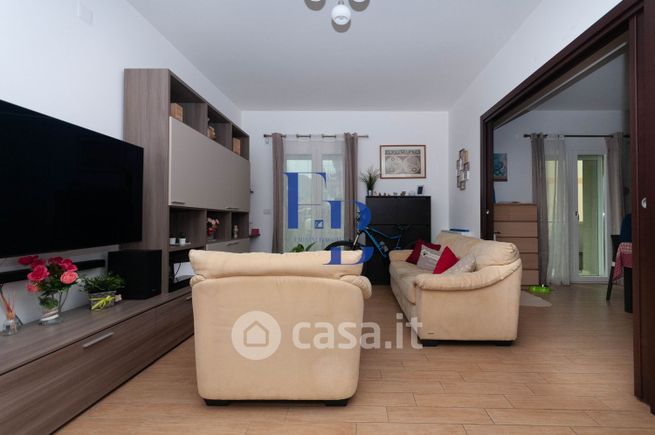 Appartamento in residenziale in Via Raffaele Carrieri 8