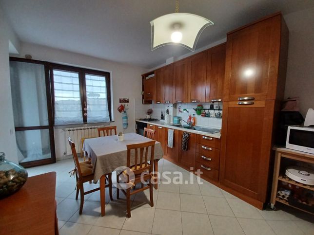 Appartamento in residenziale in Viale Cento Fiori