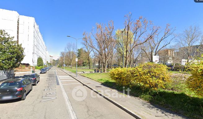 Garage/posto auto in residenziale in Via Privata Raffaello Giolli