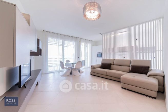 Appartamento in residenziale in Viale Vittorio Veneto 2