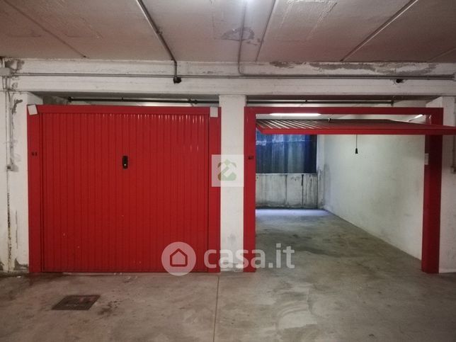 Garage/posto auto in residenziale in Via Venezia