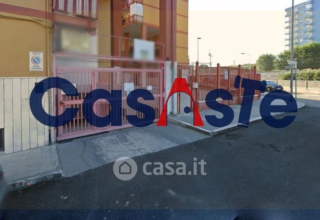 Box/posto auto in residenziale in Via XX Settembre 79