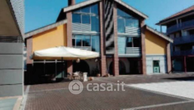 Ufficio in commerciale in Quartiere della Fornace