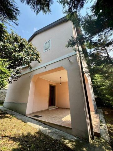 Casa indipendente in residenziale in Via Giovanni Berchet