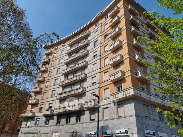 Appartamento in residenziale in Piazza Rivoli 10