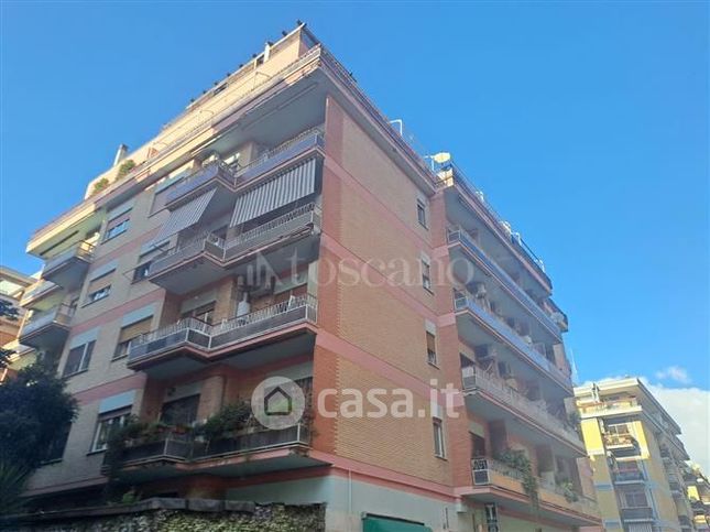 Appartamento in residenziale in Via Raffaele de Cosa