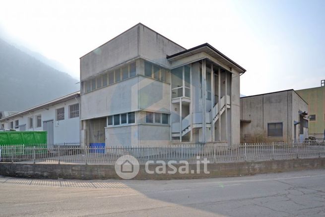 Capannone in commerciale in Via Leonardo da Vinci