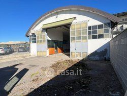 Capannone in commerciale in Cascina Sant' Isidoro