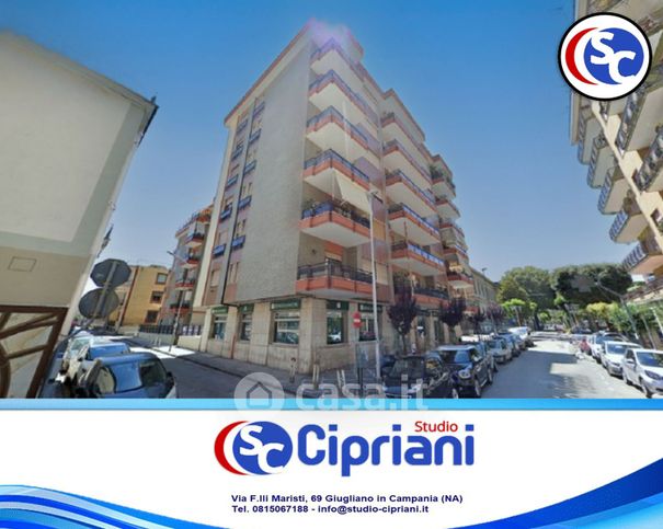 Appartamento in residenziale in Via Giacinto Gigante 1