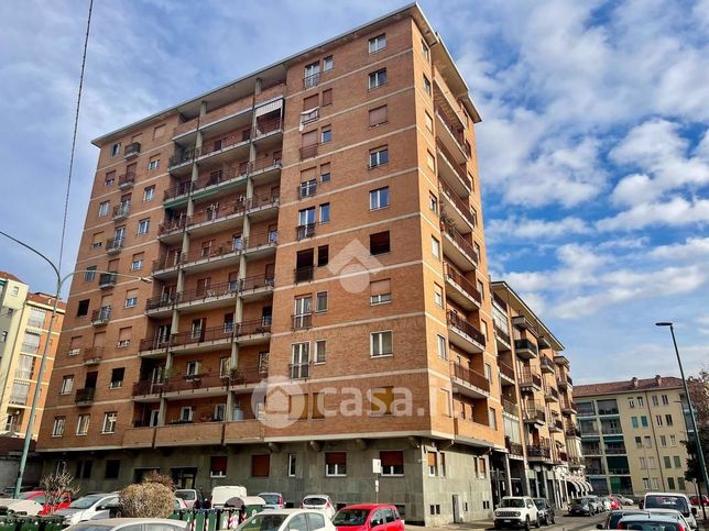 Box/posto auto in residenziale in Via Monte Cristallo 4