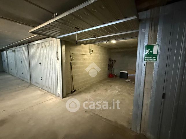 Box/posto auto in residenziale in Piazza Nizza