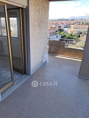 Appartamento in residenziale in Via Luigi Settembrini 86